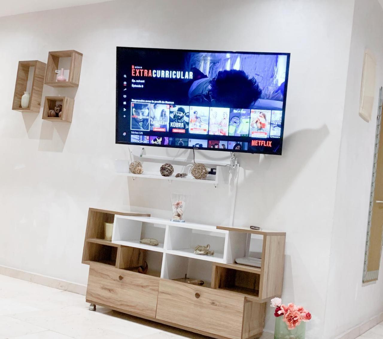 Appartement Cosy 80 M2 With 2 Balcony 5min Hassan 2 Casablanca
